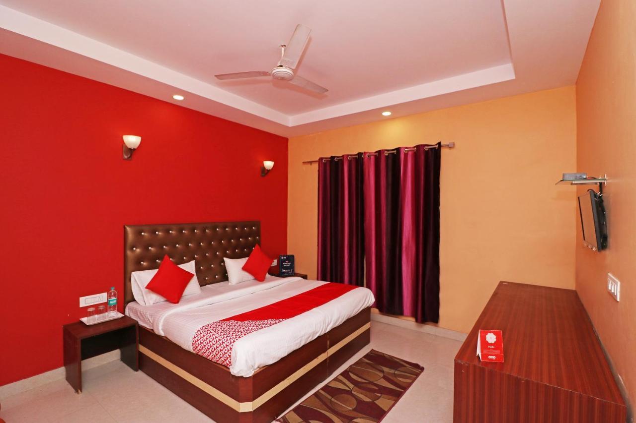 Oyo 14179 Panchvati Hotel Dehradun Exterior photo