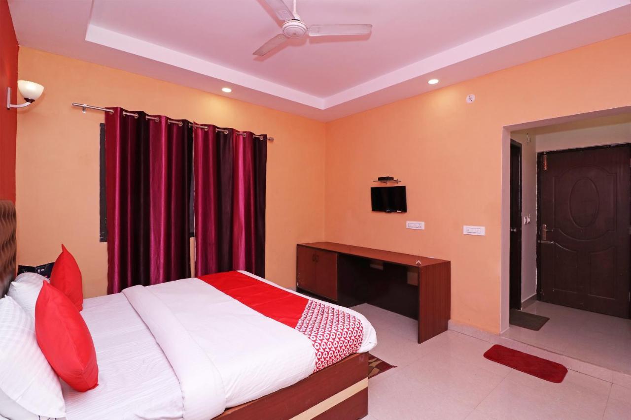 Oyo 14179 Panchvati Hotel Dehradun Exterior photo